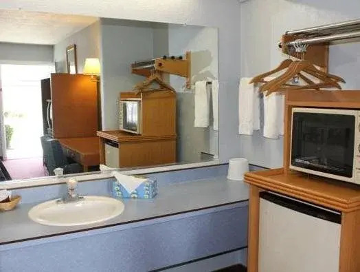 Economy Inn Watsonville