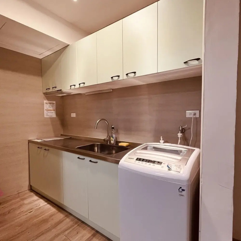 Hotel Huru House