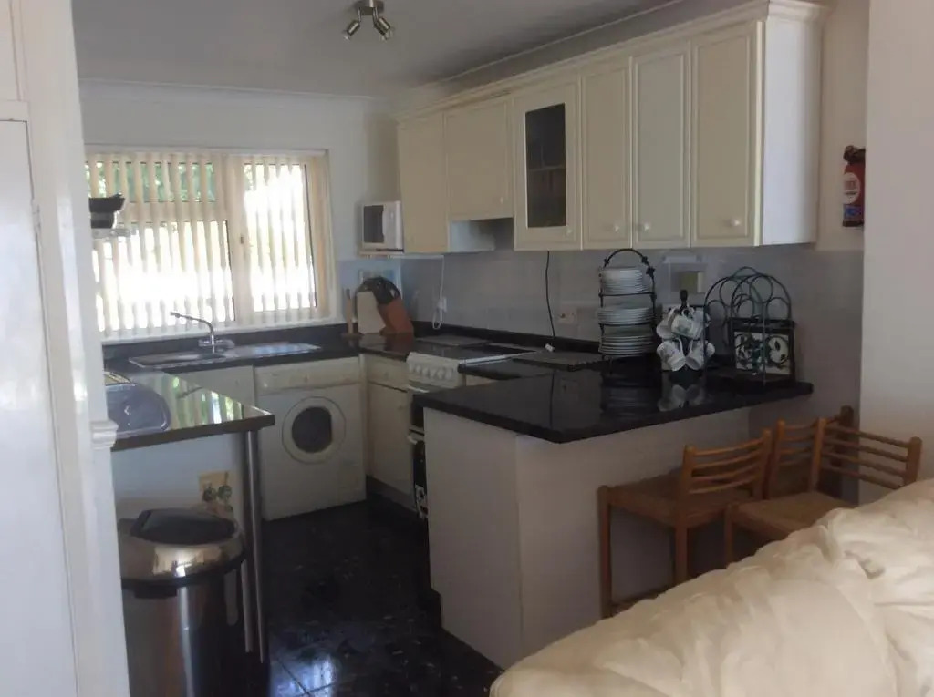 Strandways Court Apartment