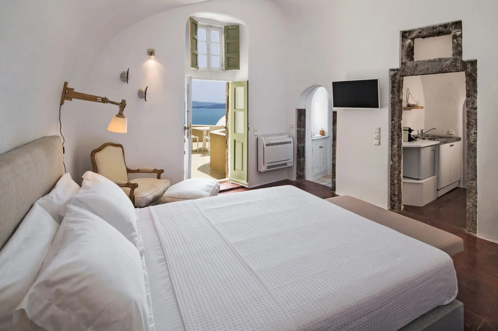 Opsis Cave House