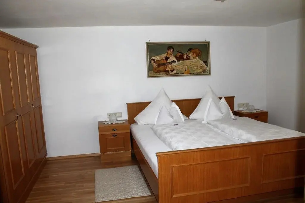 Haus Lucas Tschofen