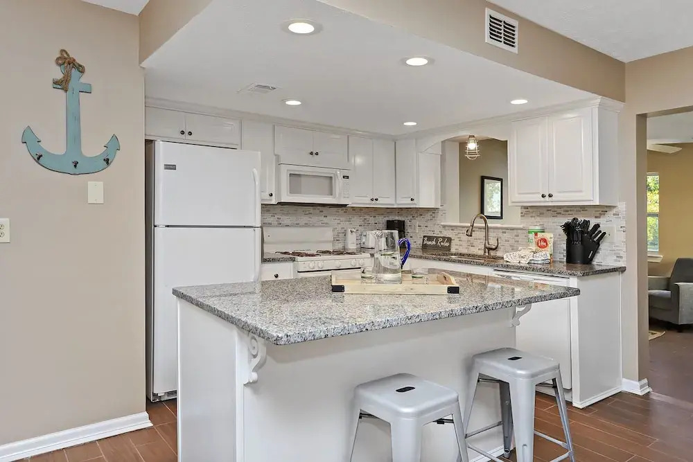 110 Gulf Highlands Blvd  by Best Beach Getaways