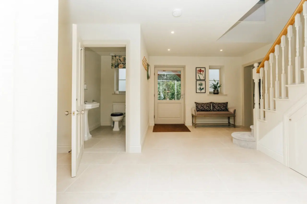Hayward House, Hot Tub, Large Garden