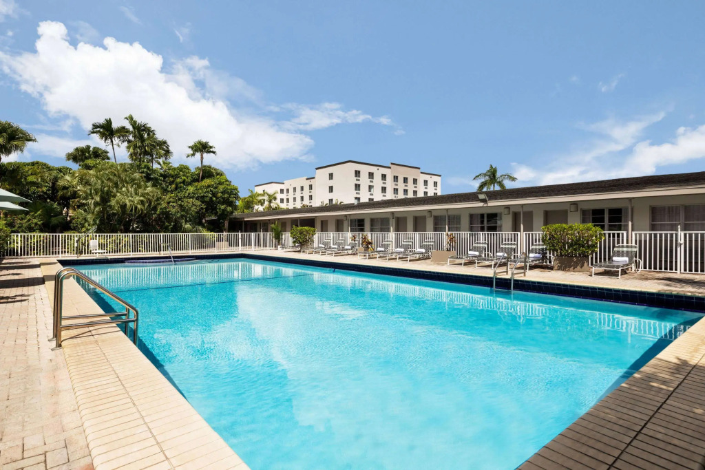 Days Inn by Wyndham Miami Airport North