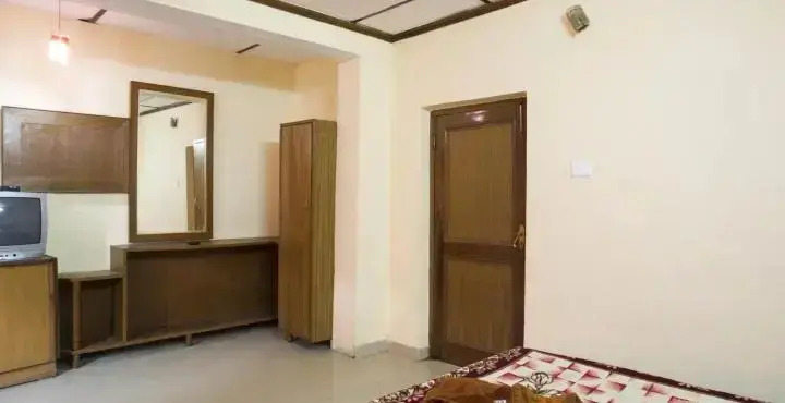 Vikrant Hotel and Restaurant