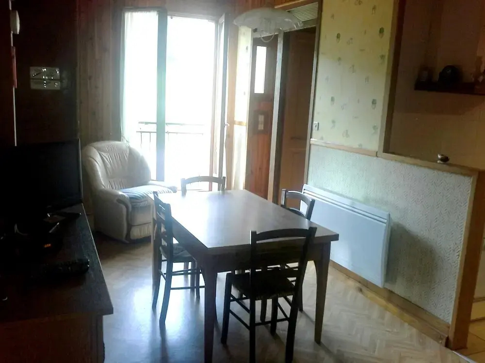 Apartment With 2 Bedrooms in Belcaire, With Wonderful Mountain View, T