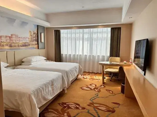Vienna International Hotel (Bama)
