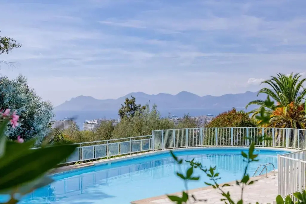 Kikiloue Terrasse Vue Mer Résidence De Standing Piscine