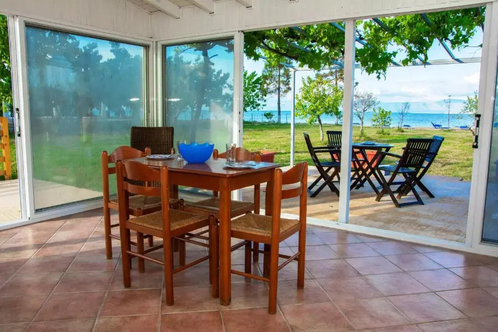 Sandy Beach Houses - Sea View