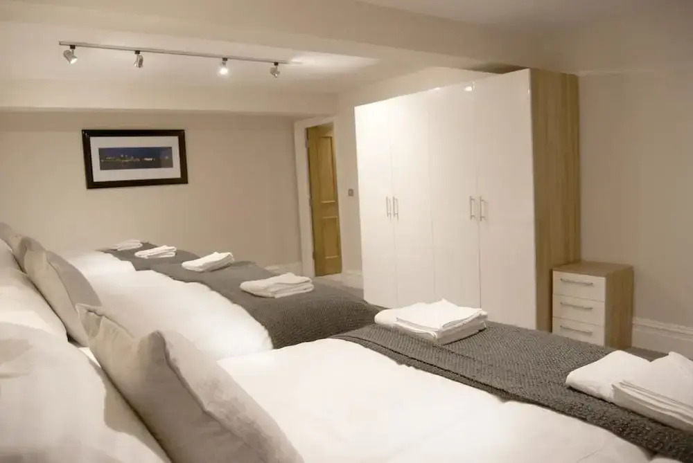 iStay Liverpool 1 Water Street Apartments