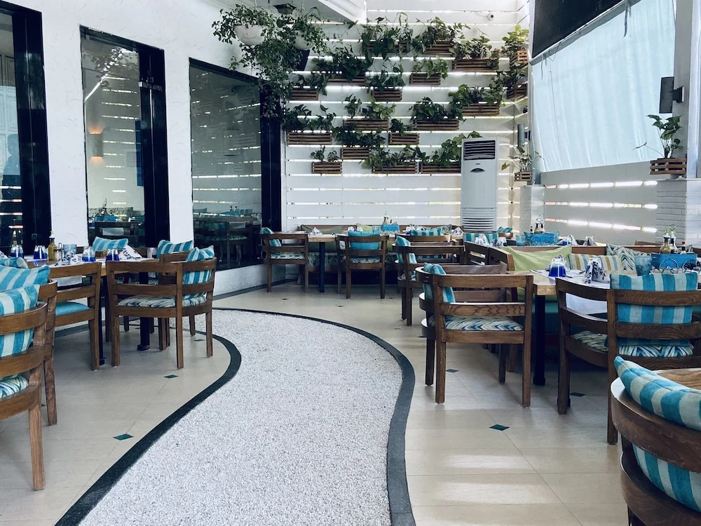 Status Club Resort