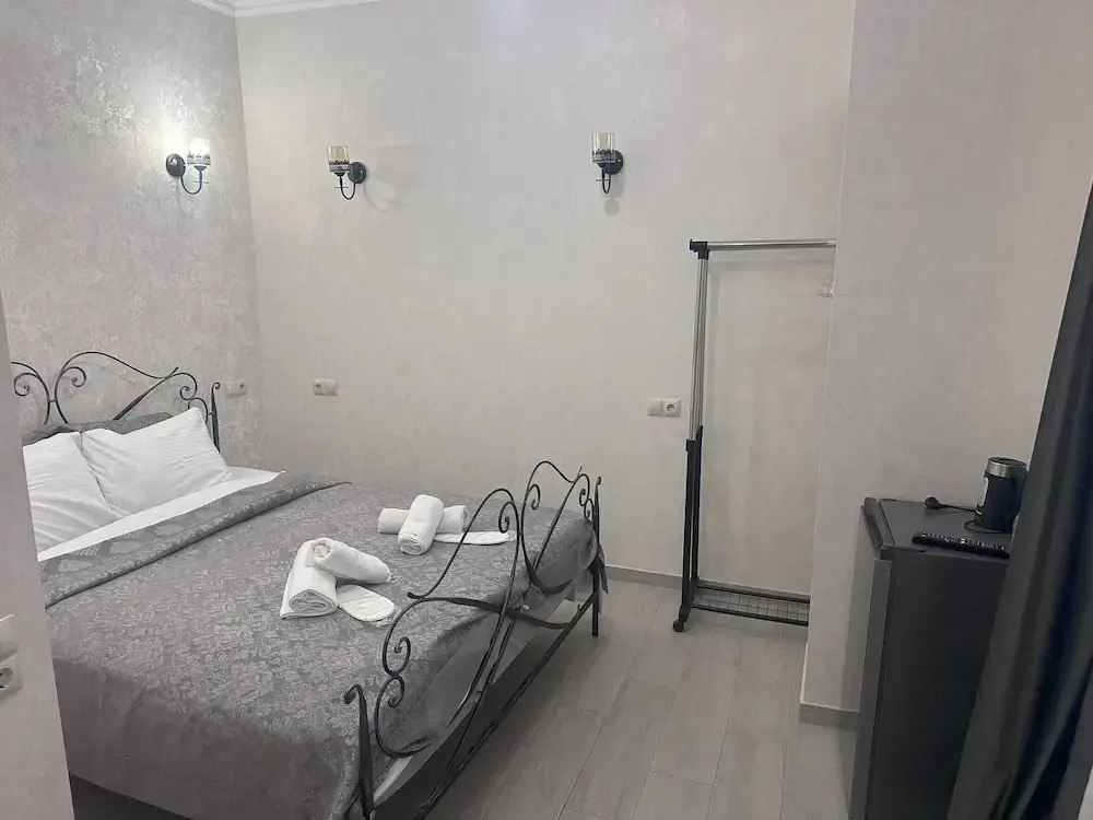 Silver 44 Hotel