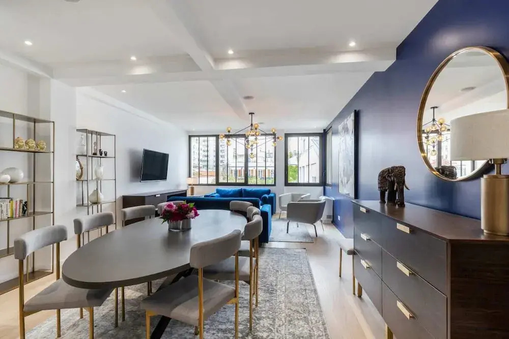Stunning 2 Bed Apartment, Sleeps 4