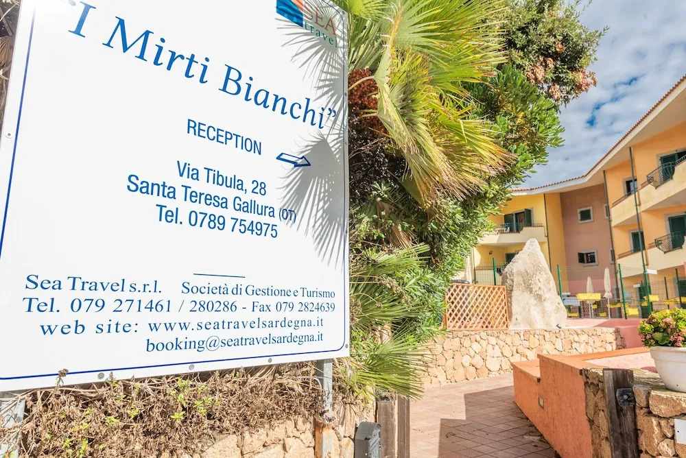 Quaint Residence I Mirti Bianchi 1 Bedroom Sleeps 4 No0495