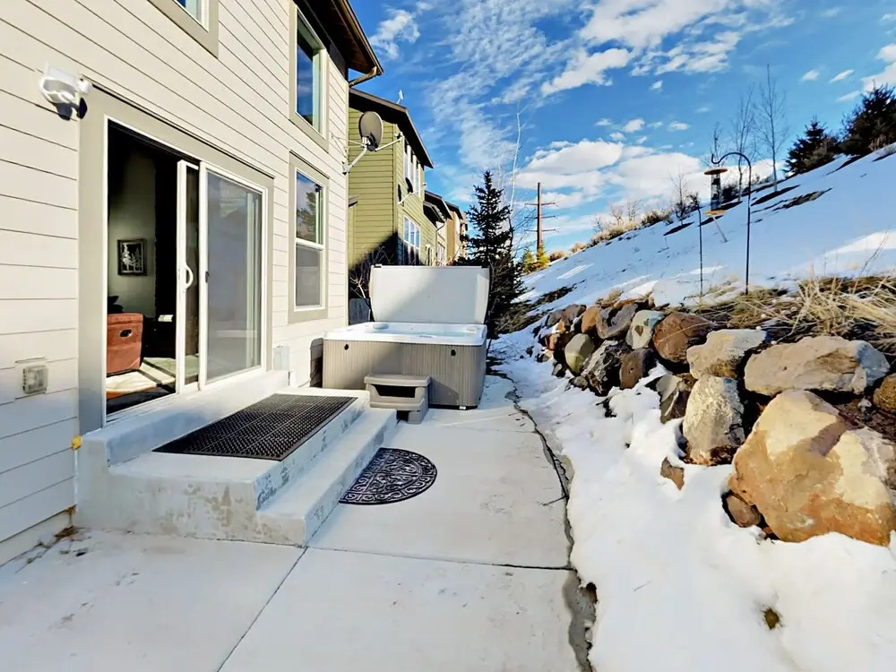 13285 Alexis Drive Townhouse 5 Bedrooms 4.5 Bathrooms Townhouse