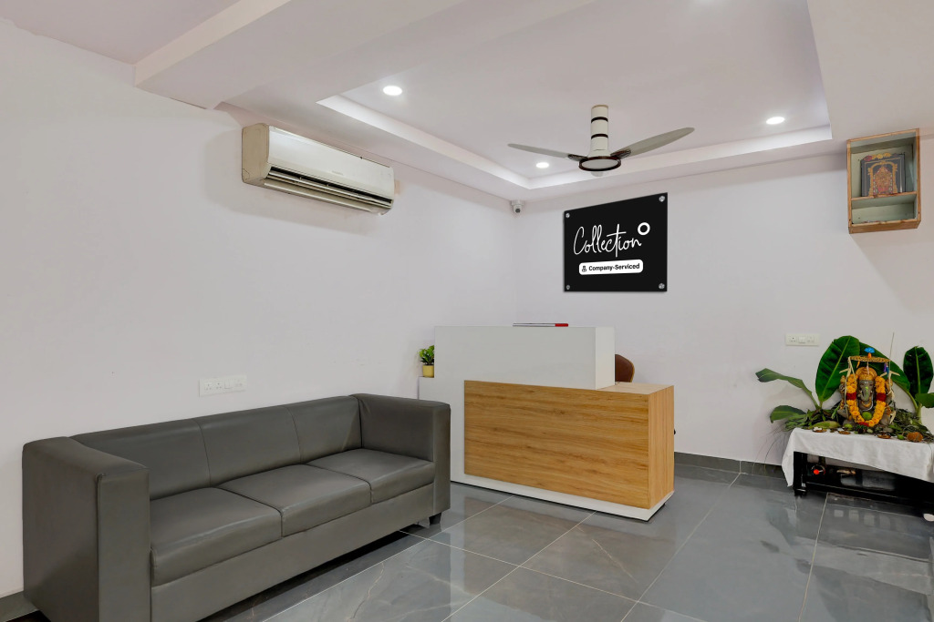 Super OYO Collection O Dr. NTR University Of Health Sciences Formerly Hotel V Elite