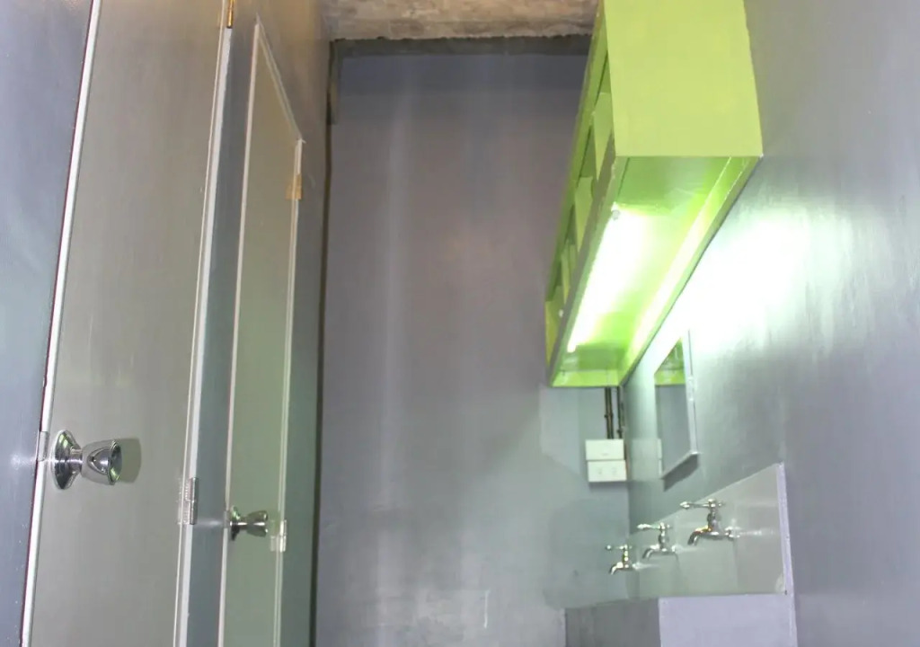 Boracay Box & Ladder Hostel