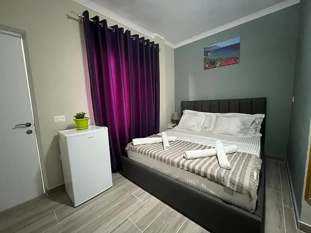 Vila Aaron