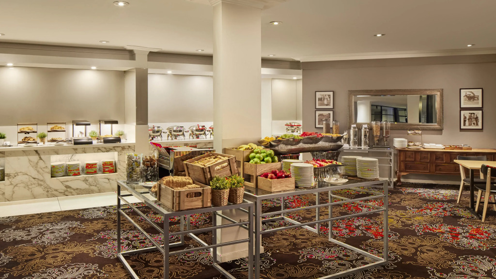 Holiday Inn Warwick Farm by IHG