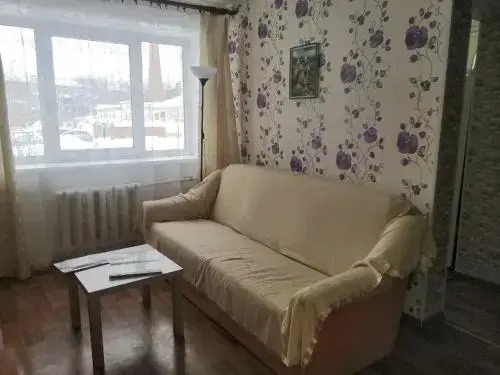 Desyatinnaya 4 Apartment