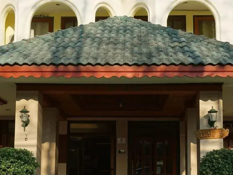 Silver Park Mansion
