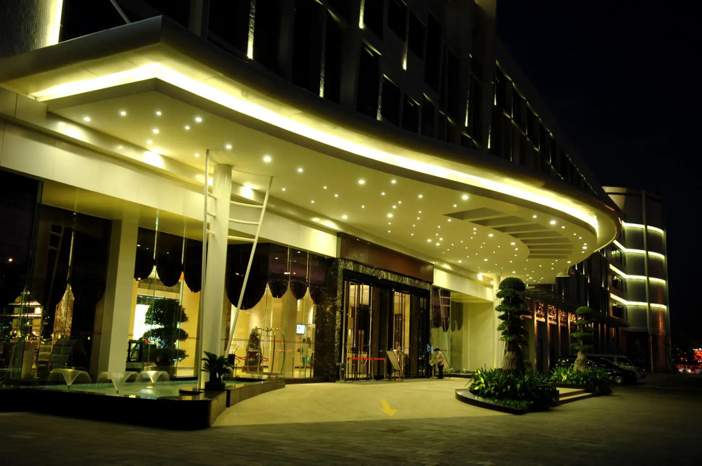 Haoyin Gloria Plaza Hotel