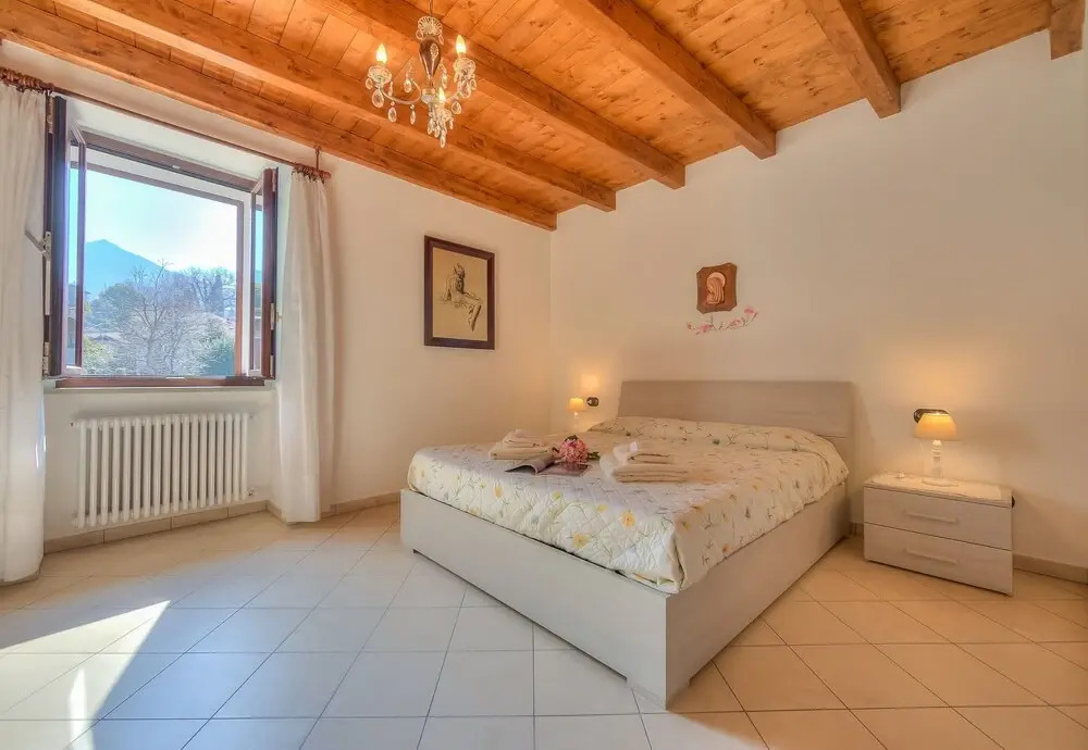 Casa Rondinelle in Castelveccana Old Town