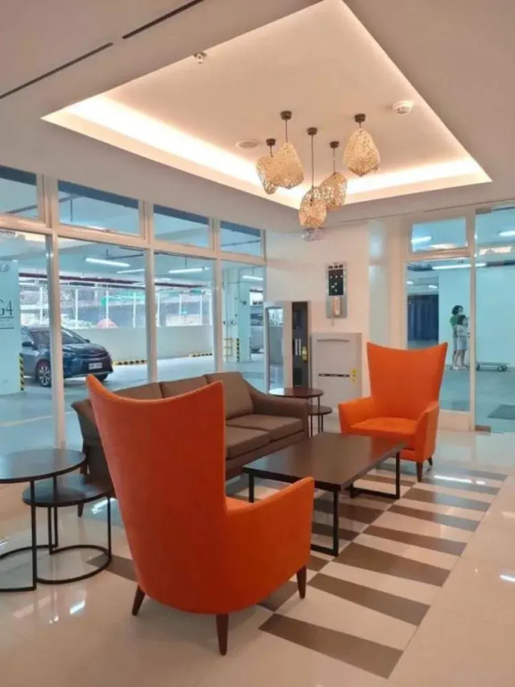 2BR/Pioneer Woodland connected to Metro Rail Station SM Light Boni Mandaluyong Manila Philippines