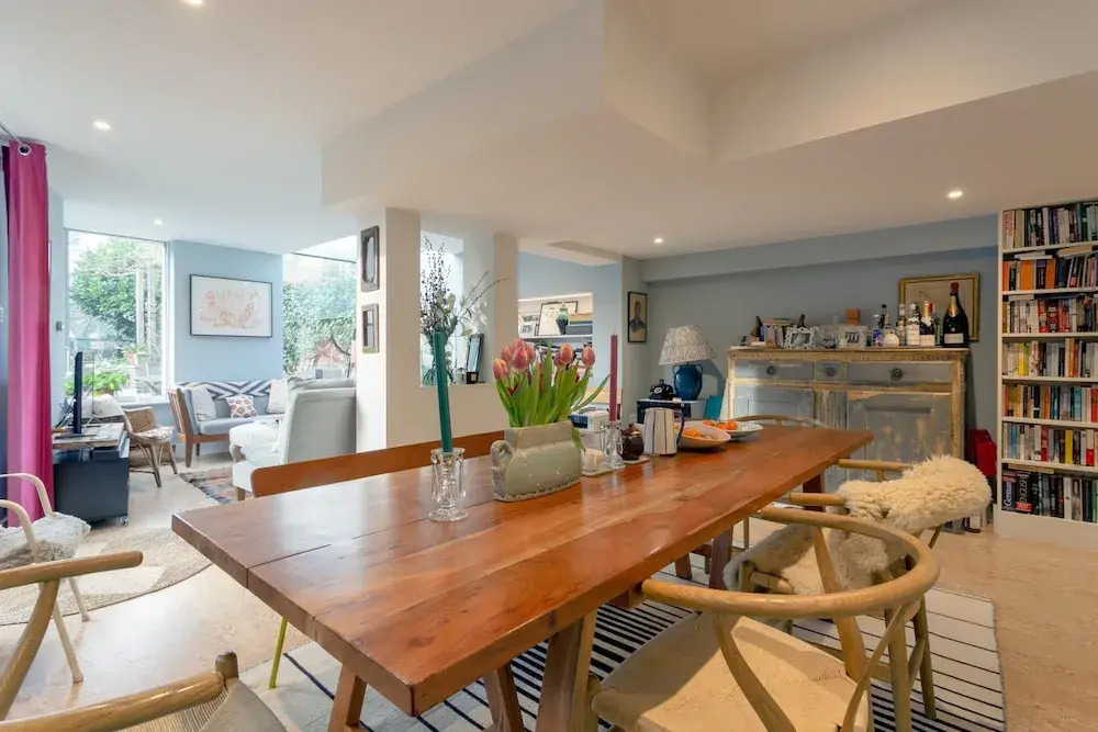 Stunning Flat In West London With A Garden