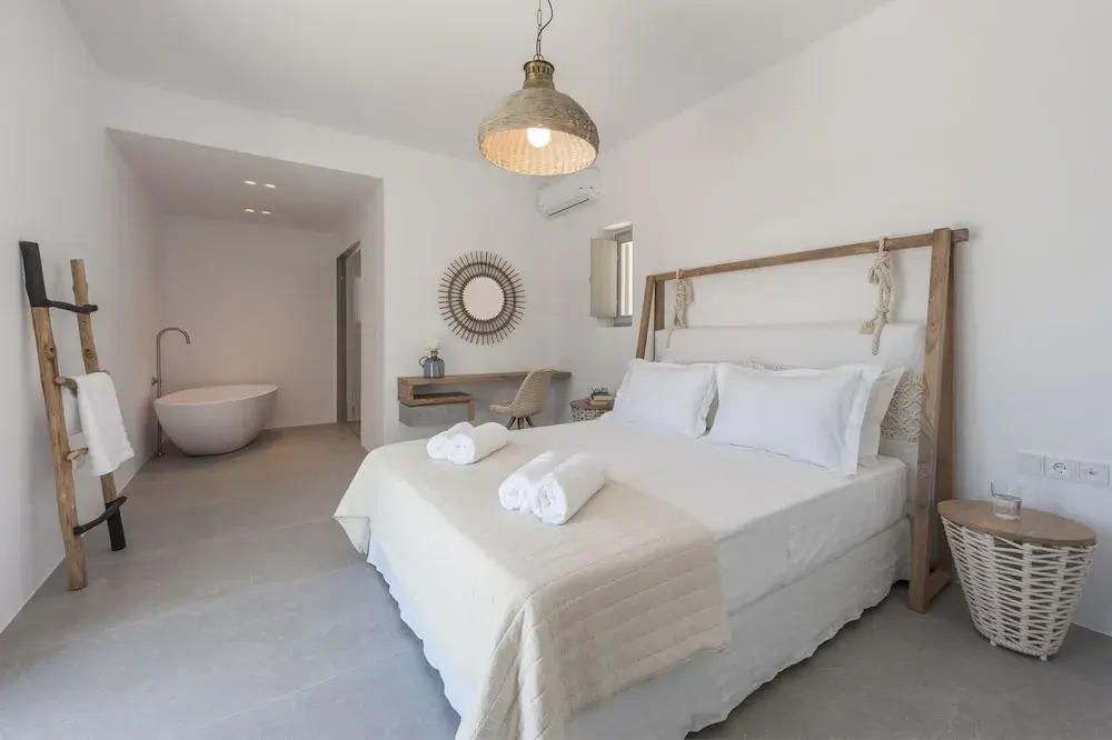 Niriides Luxury Villas