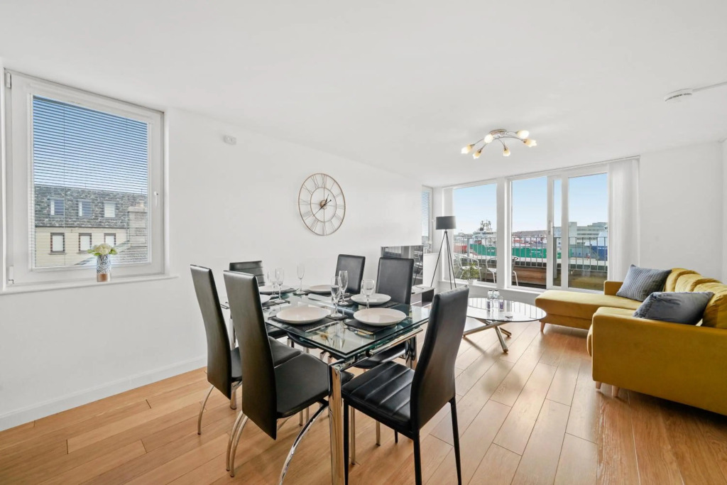 Queens Apartments