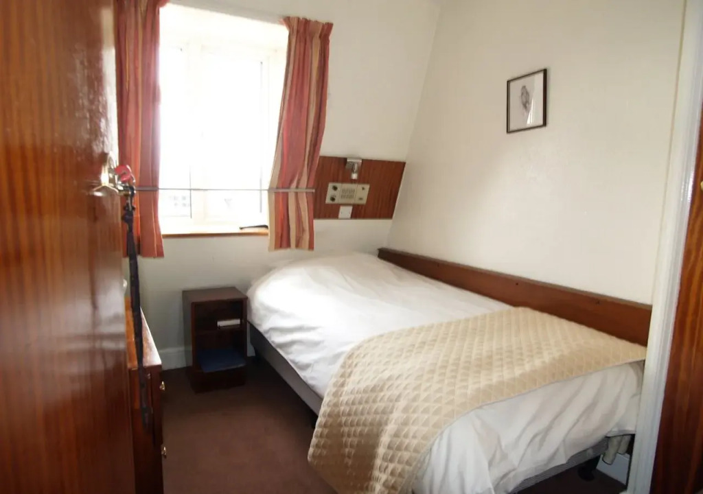 White Lodge