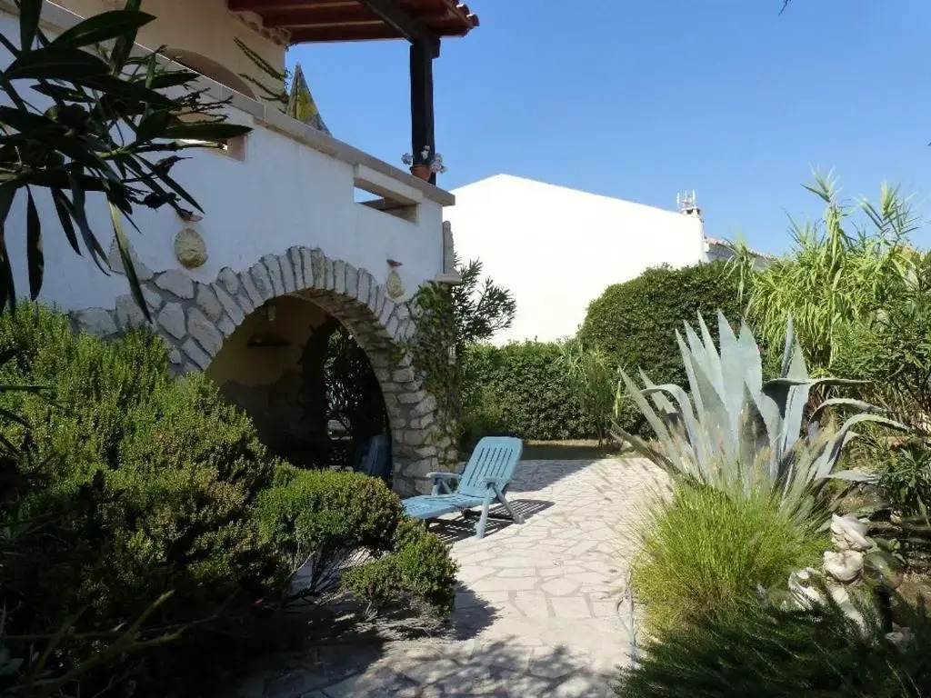 Studio Saintes-Maries-de-la-Mer, 1 pièce, 2 personnes - FR-1-475-54