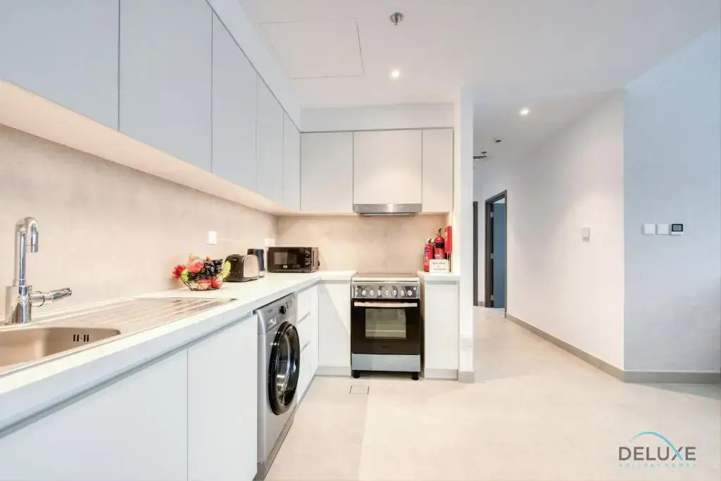 Surreal 2 BR Apartment at Creek Horizon Tower 1 by Deluxe Holiday Homes