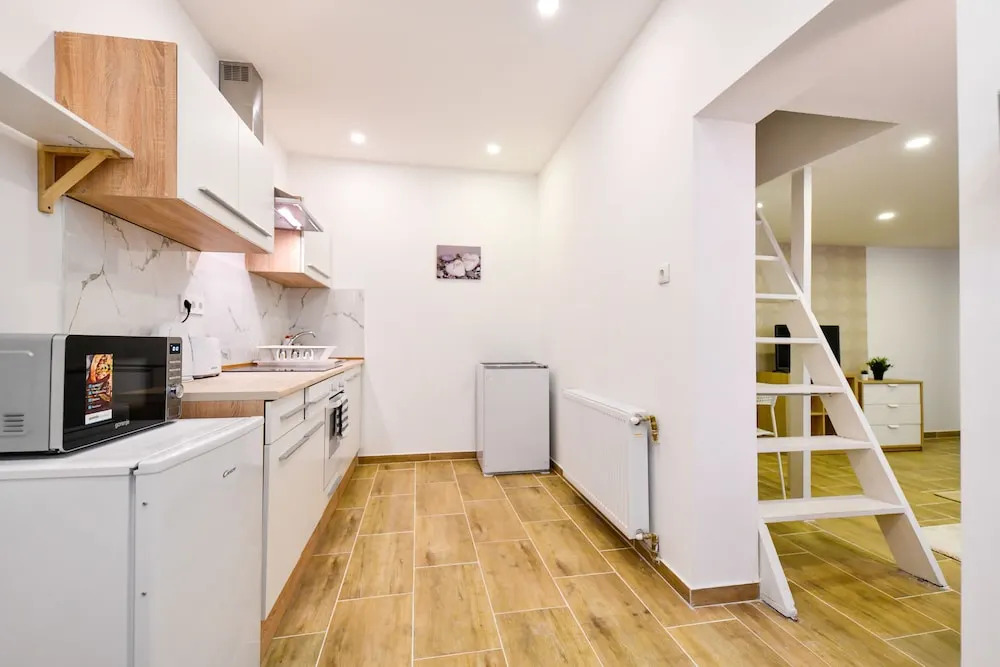 Two bedroom flat in the heart of city, Király str.
