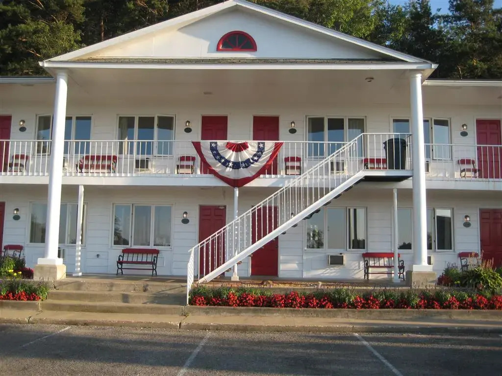 Bay Inn of Petoskey