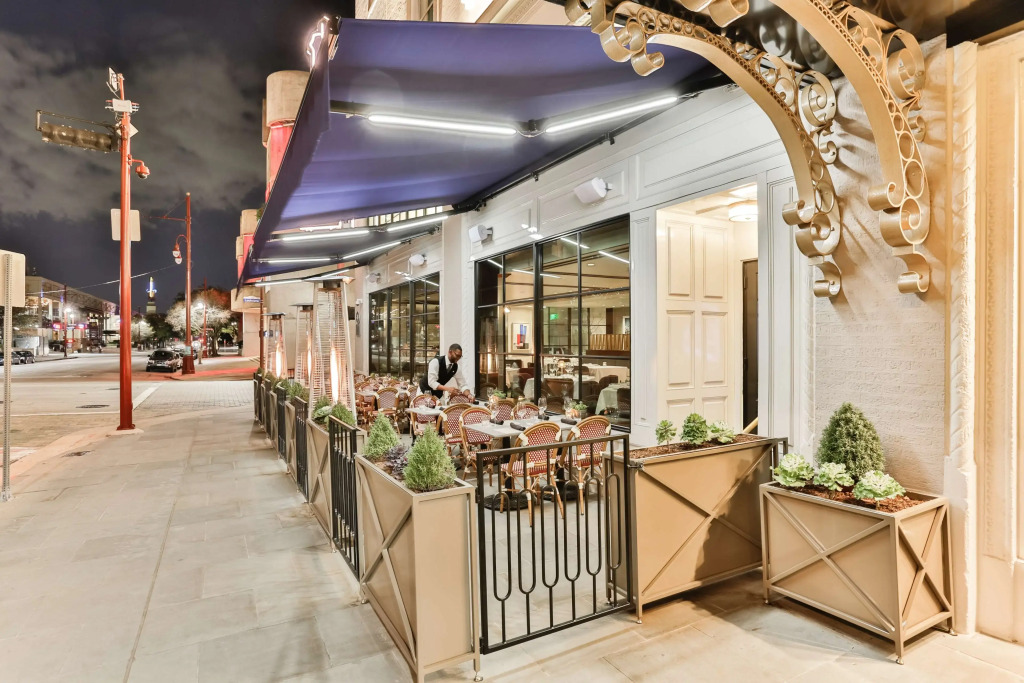 The Lancaster Hotel