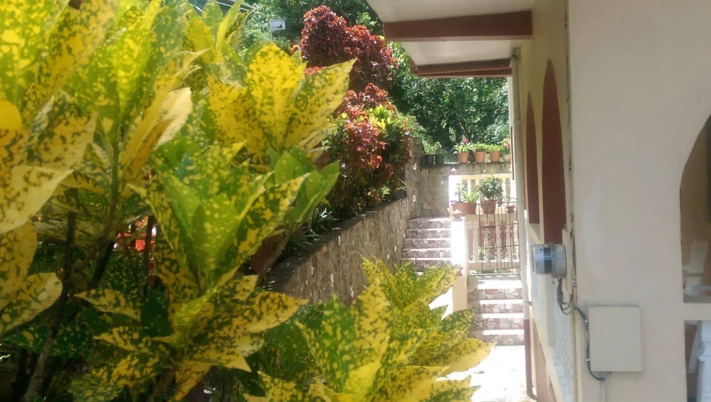 River Side House
