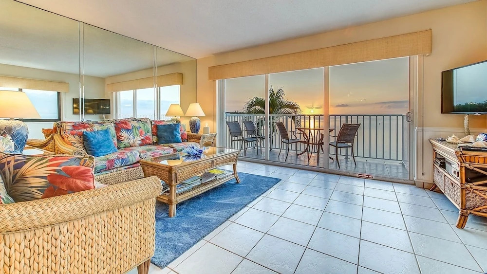 Bayfront Townhome With Boat Slip, Pool And Beach 2 Bedroom Townhouse by RedAwning