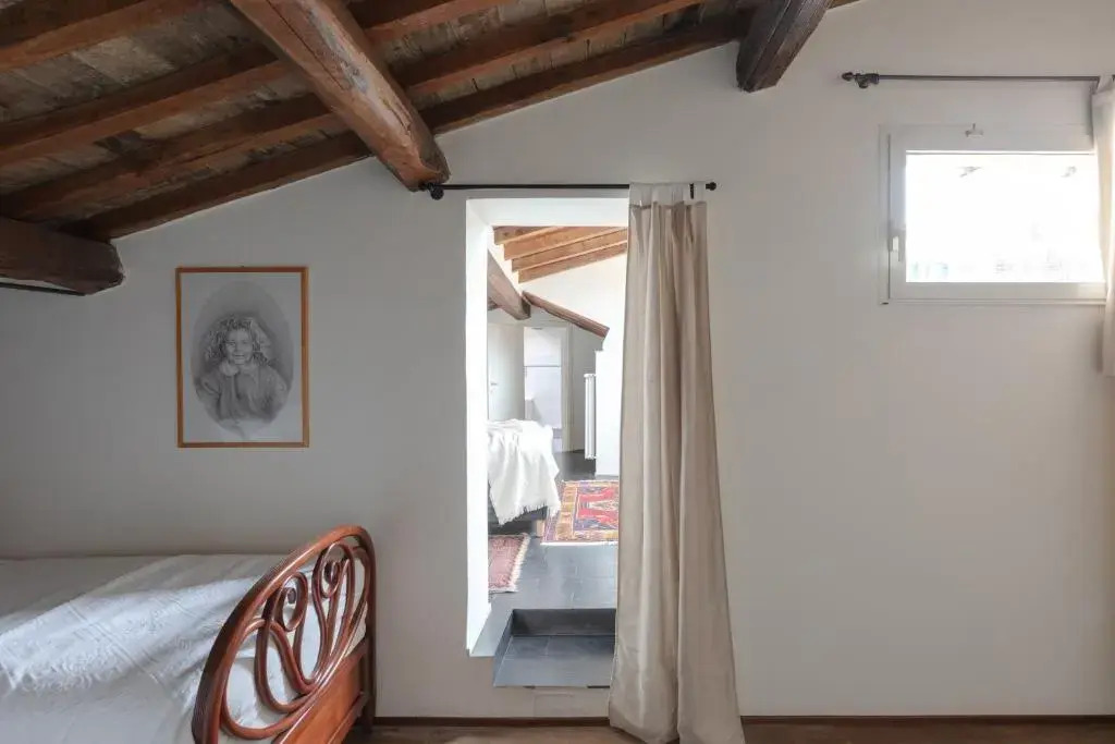 Classic and chic apartment in Trastevere