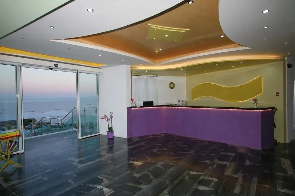 Princessa Riviera Resort