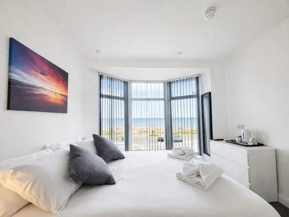 399 Prom - Blackpool Hotel