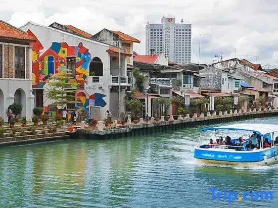 Malacca 3 Bedroom Family Suite-5min to Jonker#14pax