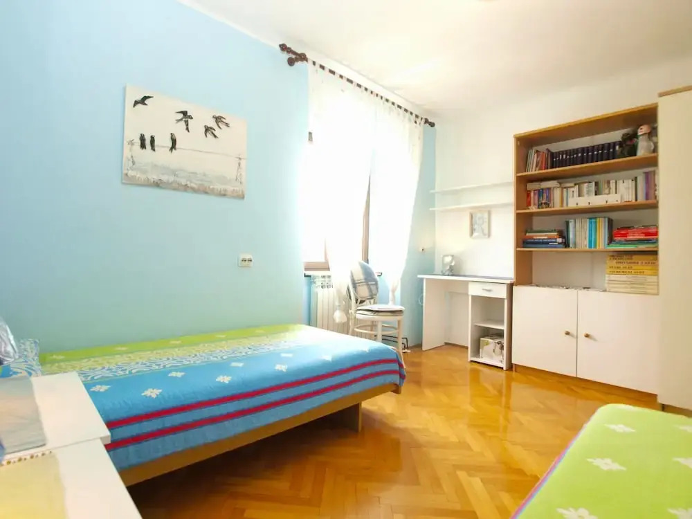Apartment 64