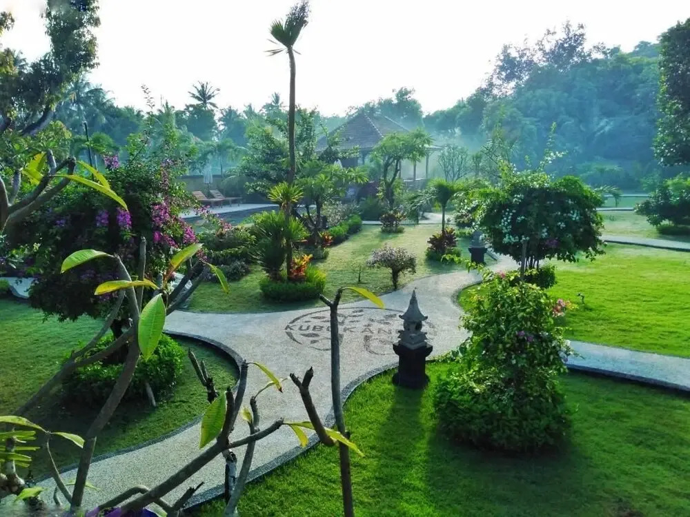 Kubu Kangin Resort