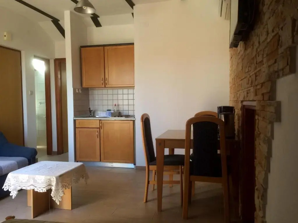 Apartments 30m from the beach
