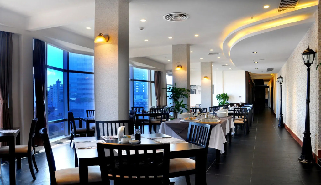Kingdo Hotel