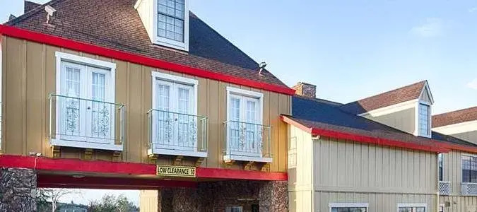 Red Lion Inn & Suites Auburn