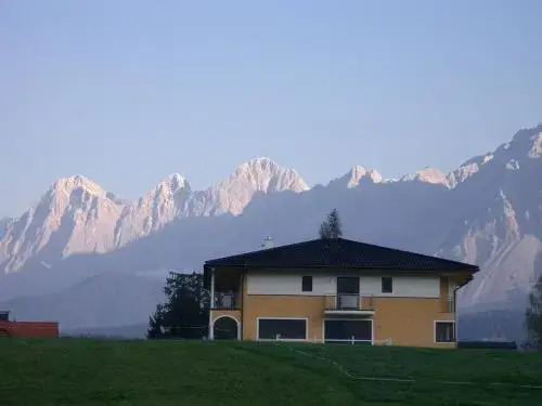 Villa Castelli