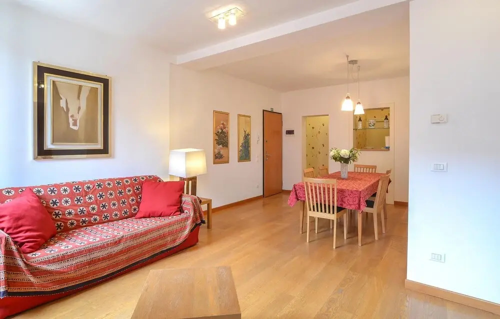 Stunning Apartment in Venezia With 2 Bedrooms and Wifi